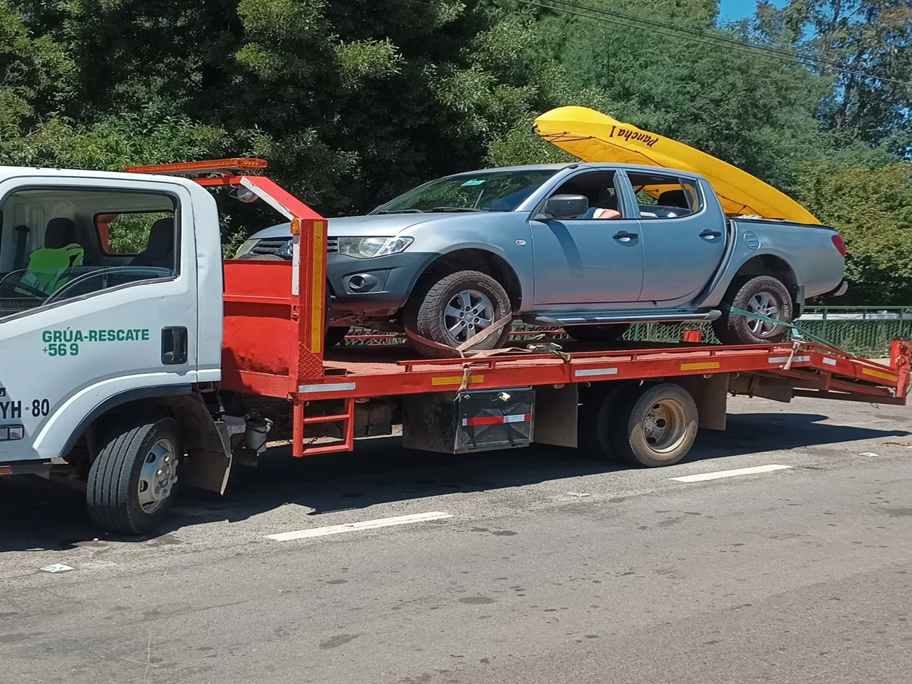 Traslado de vehículo con grúa desde Collipulli